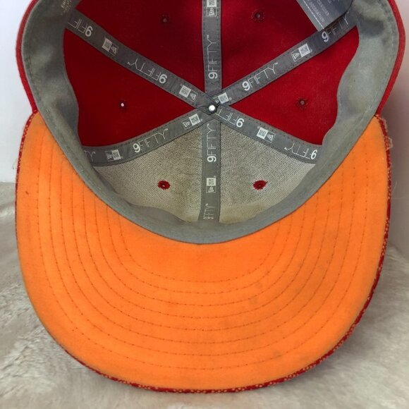 New Era NFL Tampa Bay Buccaneers Red Flat Brim Snapback Cap 59Fifty Unisex - Picture 7 of 10